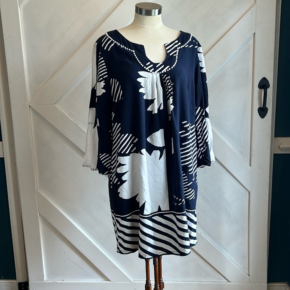 Crown & Ivy Navy Shift Dress 3/4 Sleeve classic preppy feminine Floral Large